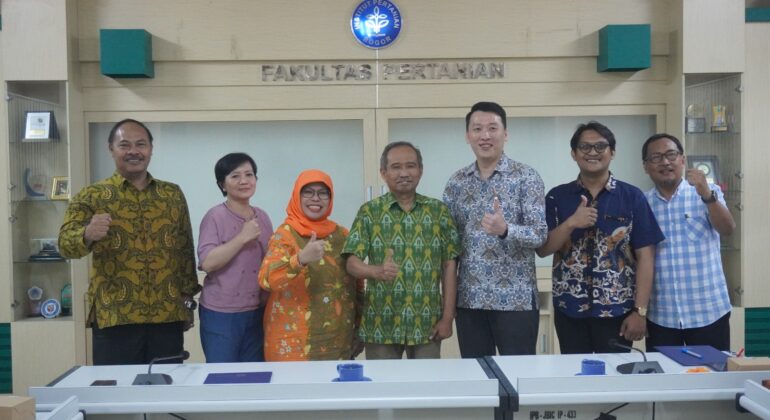 WhatsApp Image 2024-11-14 at 16.04.57 (1)