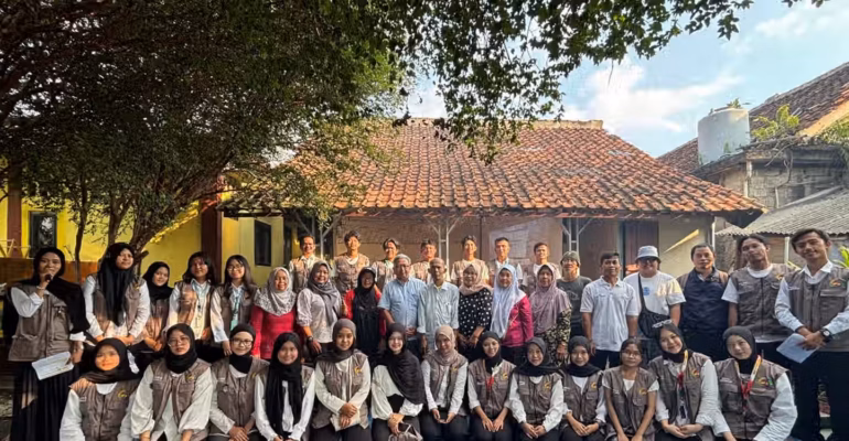 kunjungi-petani-cikarawang-pakar-ipb-university-ingatkan-pentingnya-jaga-kesehatan-tanah-770x400